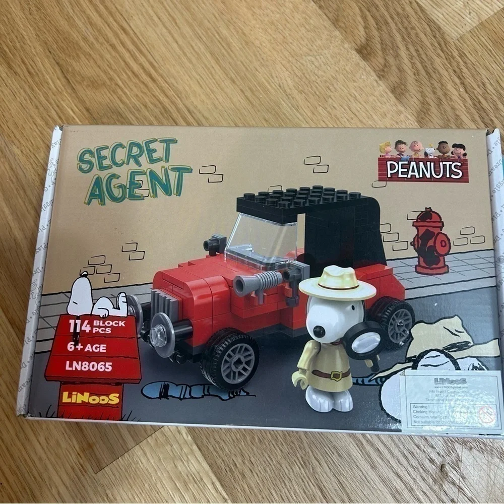 Peanuts Secret Agent Building Block Set Snoopy Dog Car Linoos LN8065 Banbao
